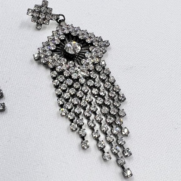Stunning Rhinestone Chandelier Gun Metal Tone 3” Post Earrings - Picture 6 of 7